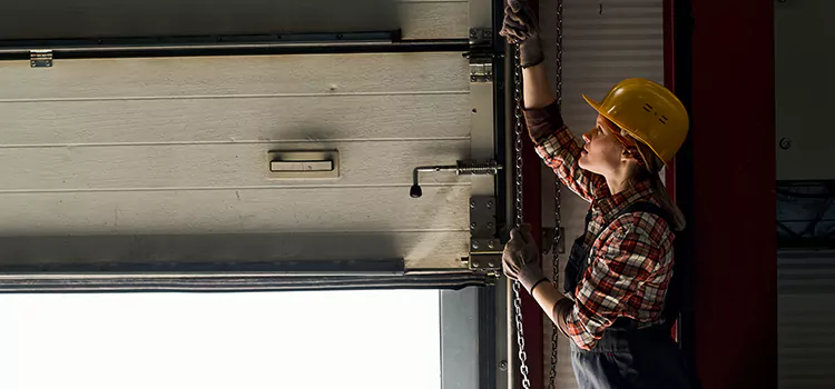 Addressing Common Garage Door Stoppage Issues in New Iberia, LA